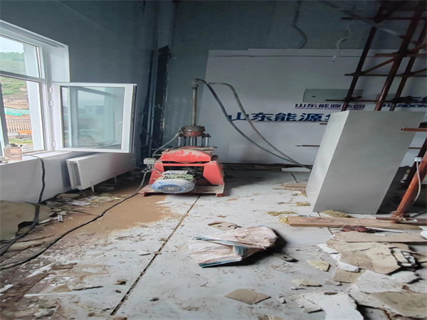 天坛街道地基基础下沉墙体裂缝加固注浆顶升施工